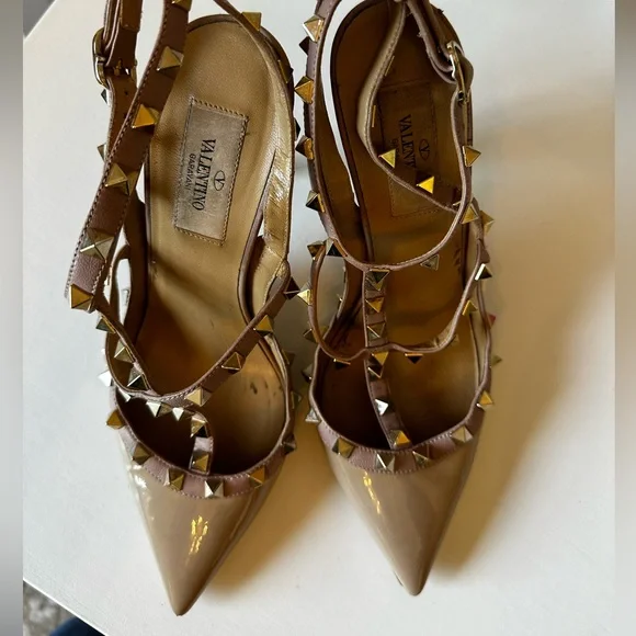 Valentino Garavani Patent Rockstud Caged Pumps 100 MM - Picture 12 of 13